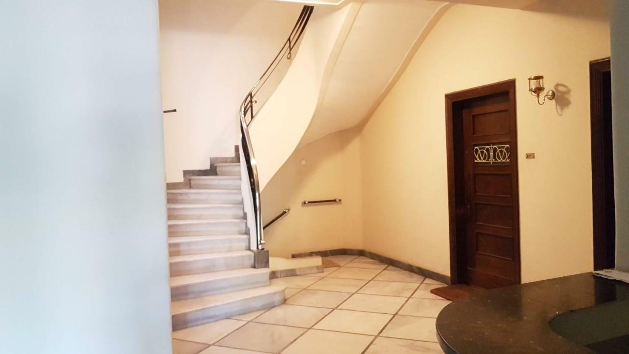 Violet Errathens Apartment - Athens Center, 7 Bd, 3 Bath Eksteriør billede