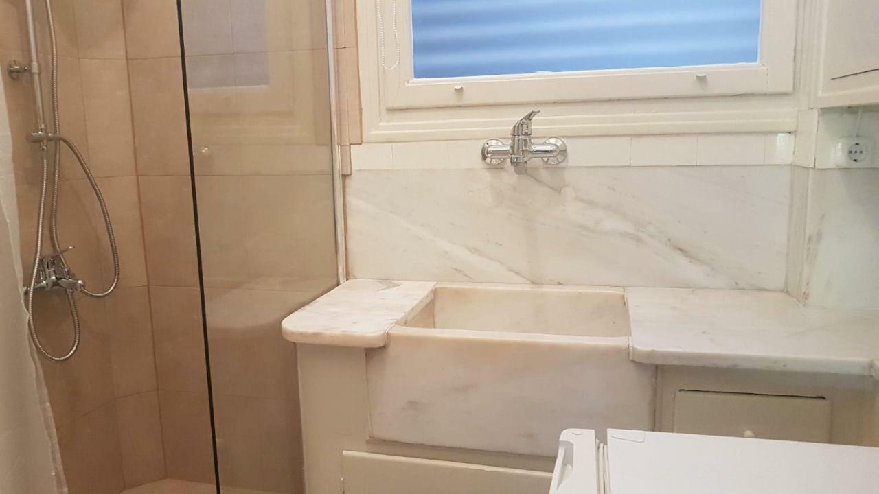 Violet Errathens Apartment - Athens Center, 7 Bd, 3 Bath Eksteriør billede