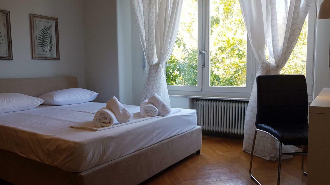 Violet Errathens Apartment - Athens Center, 7 Bd, 3 Bath Eksteriør billede
