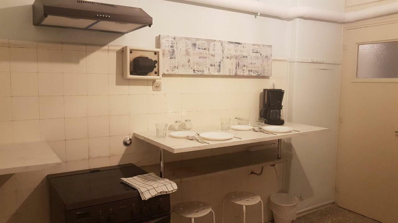 Violet Errathens Apartment - Athens Center, 7 Bd, 3 Bath Eksteriør billede