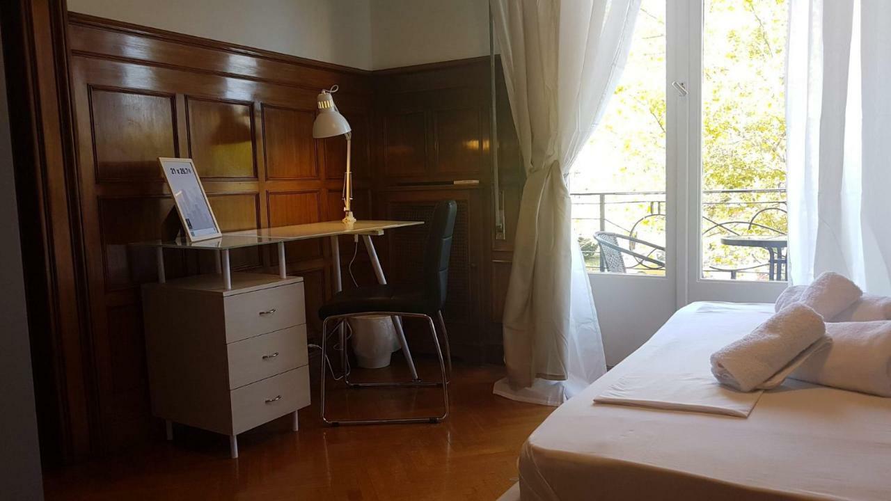 Violet Errathens Apartment - Athens Center, 7 Bd, 3 Bath Eksteriør billede