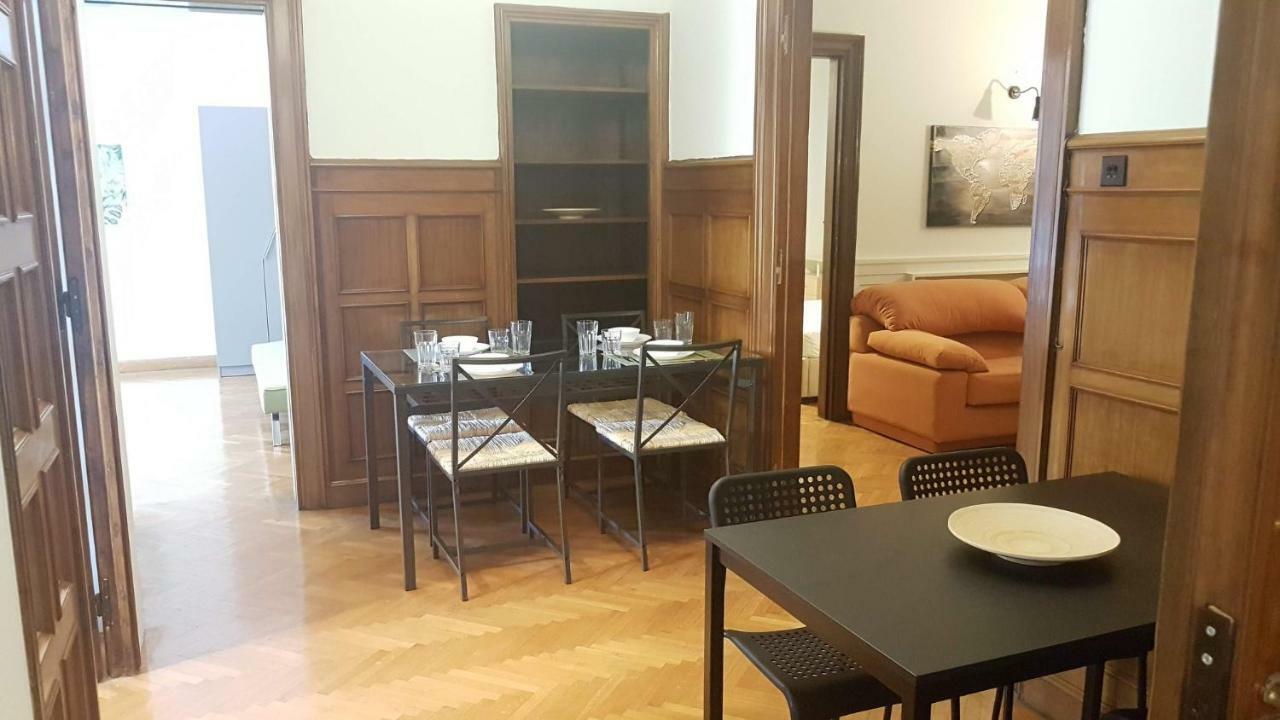 Violet Errathens Apartment - Athens Center, 7 Bd, 3 Bath Eksteriør billede