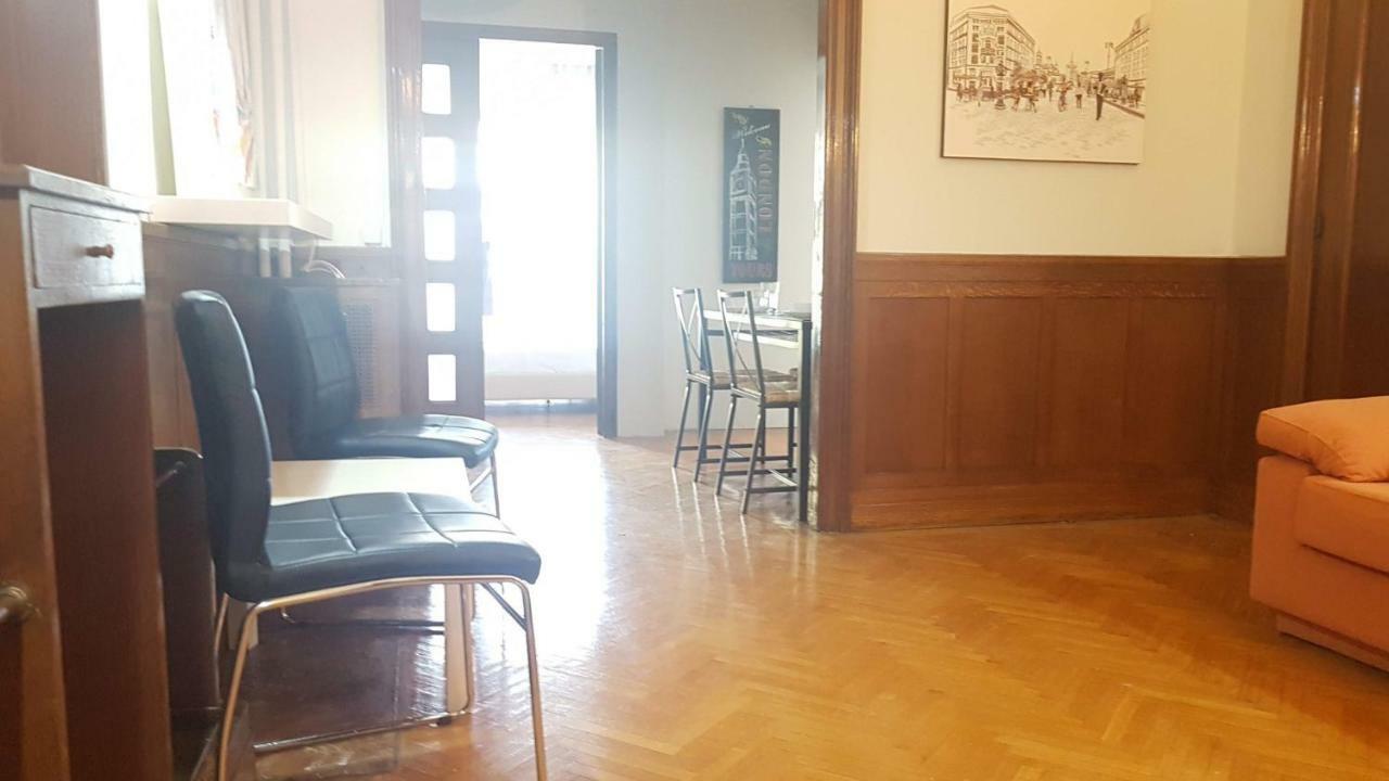 Violet Errathens Apartment - Athens Center, 7 Bd, 3 Bath Eksteriør billede
